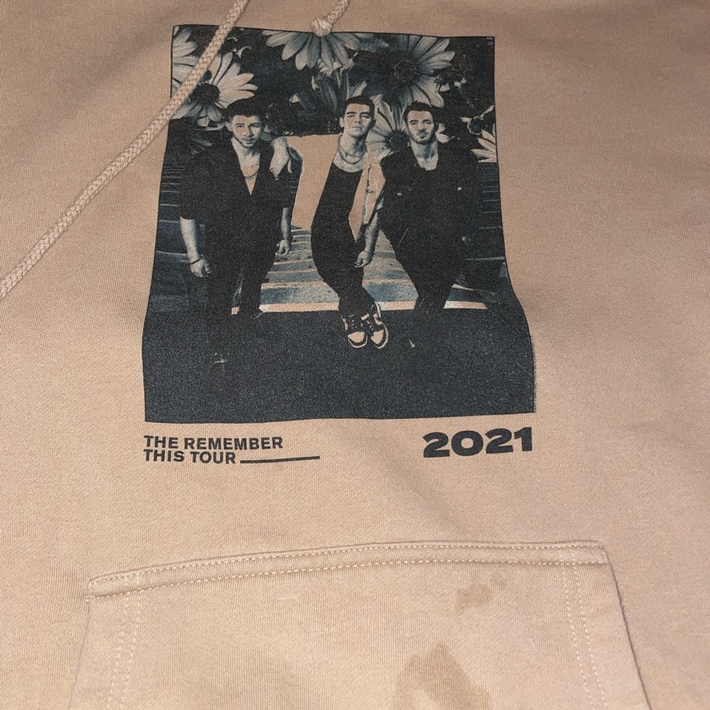 Jonas brothers remember this tour hoodie